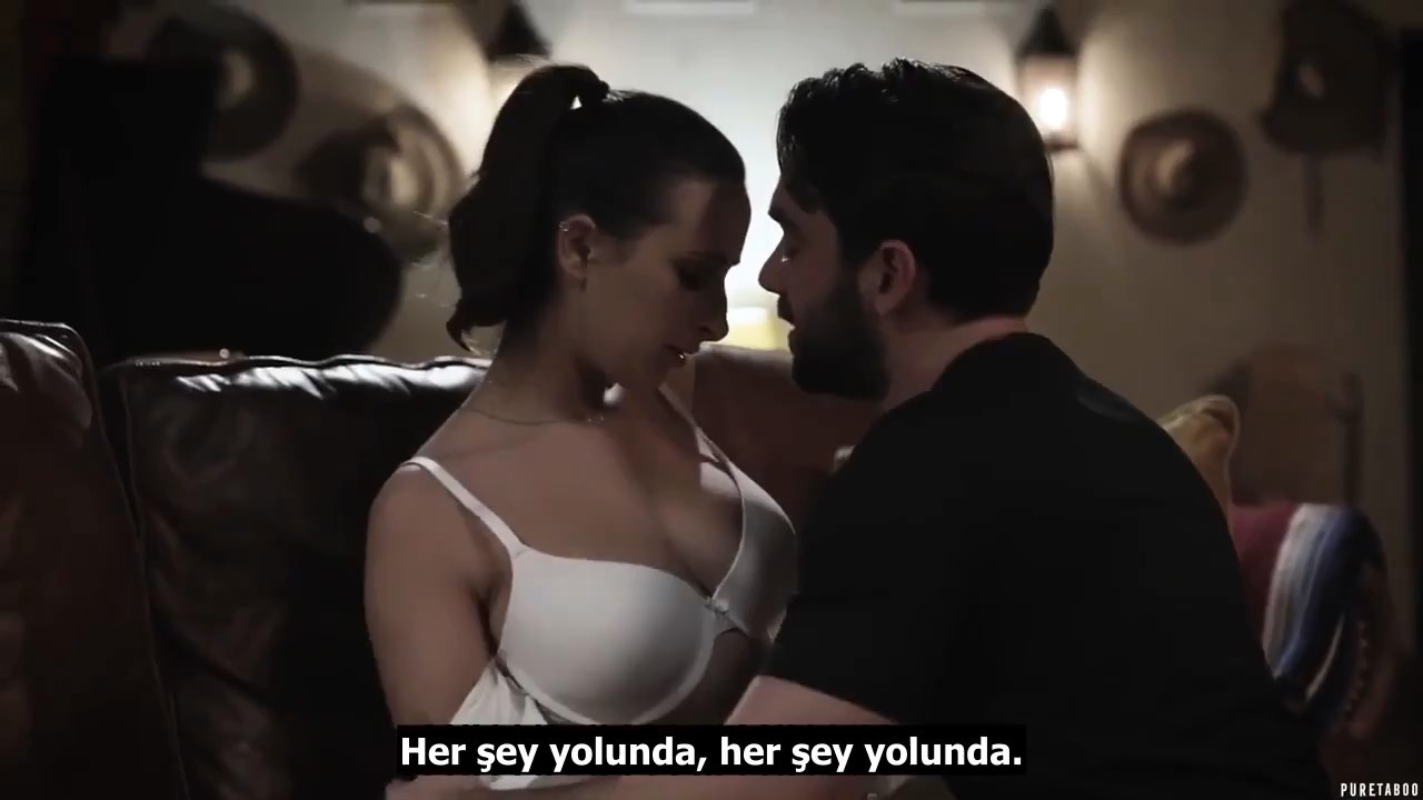 Tecrübeli Adam ve Acemi Kız Yaşlı Erkek Genç Kadın Konulu Erotik